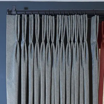 Double Pinch Pleat Heading