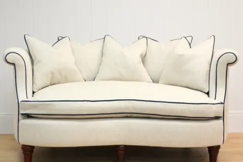 White sofa piping