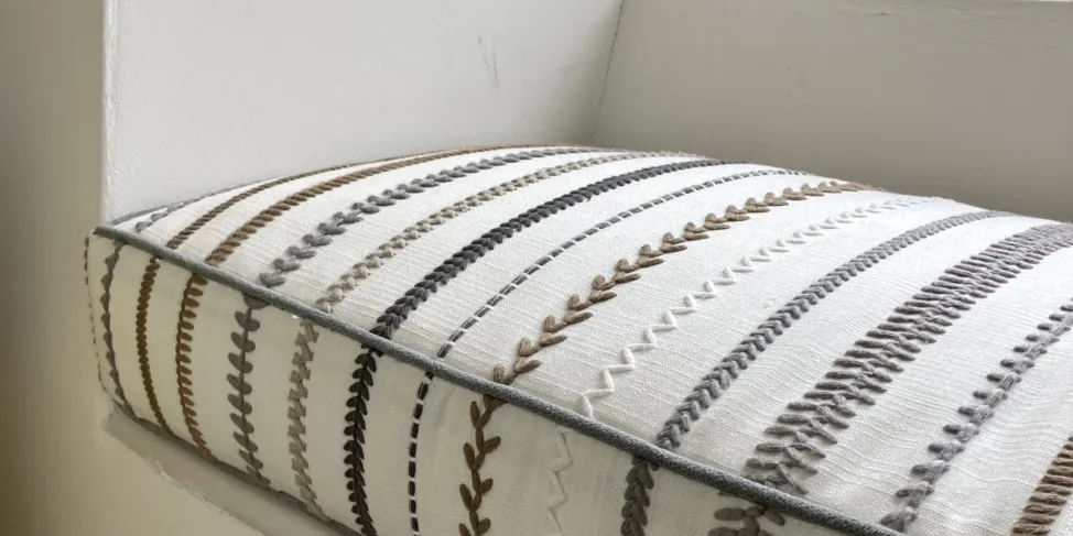 Landing Window Seat