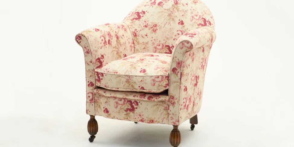 Chair with castors
