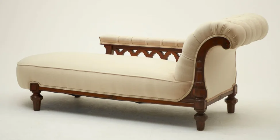Chaise Lounge