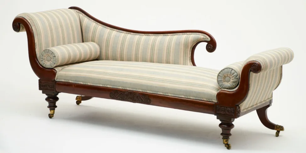 Traditional Chaise Longue