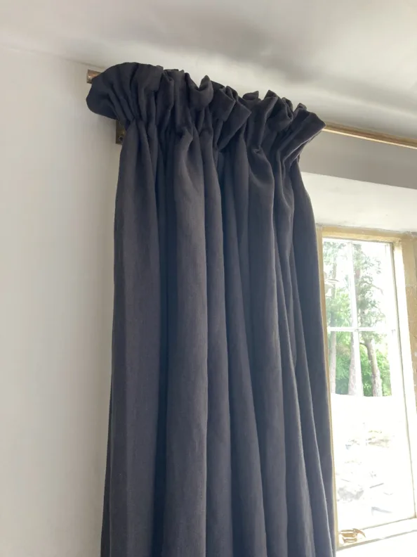 Pair of Linen Cottage Headed Curtains – lined only.