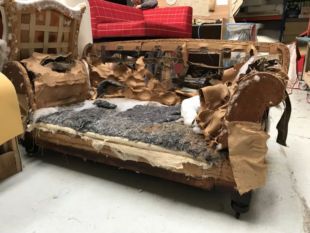 Traditional Drop Arm Sofa