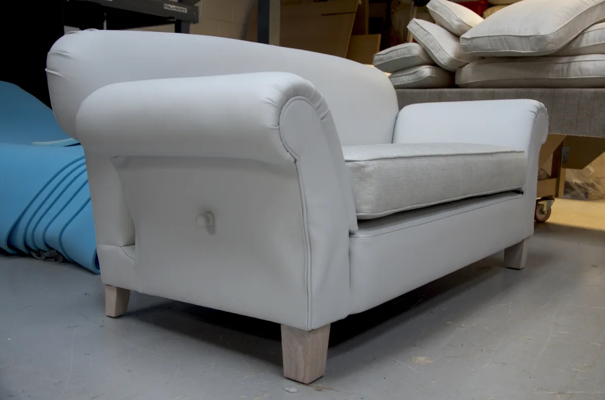 Traditional Drop Arm Sofa
