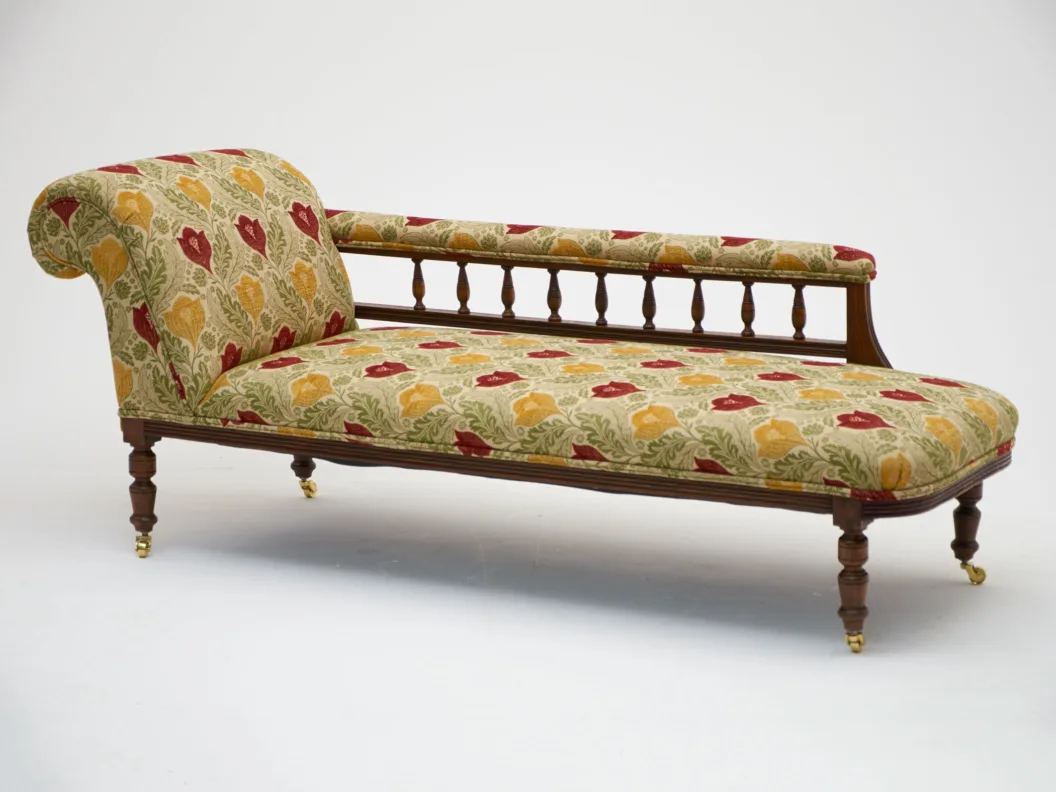 Chaise Lounge