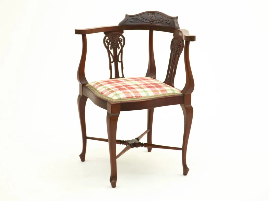 Corner Chair